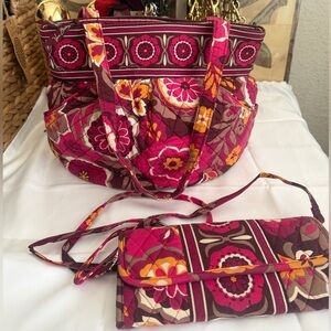 Vera Bradly Y2K Retired pattern Floral Tote and Clutch/wallet Set VGUC